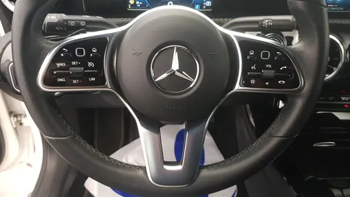 MERCEDES-BENZ A Klasa A 180 Style 7G-DCT