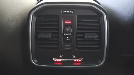 PORSCHE Macan Macan GTS