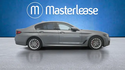 BMW Seria 5 530e xDrive M Sport sport-aut