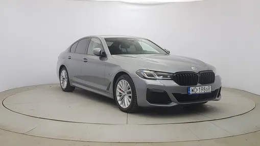BMW Seria 5 530e xDrive M Sport sport-aut