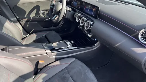 MERCEDES-BENZ A Klasa A 200 AMG Line 7G-DCT