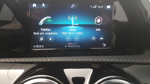 MERCEDES-BENZ A Klasa A 180 Style 7G-DCT