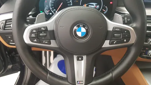 BMW Seria 5 530d xDrive M Sport sport-aut