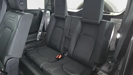 LAND ROVER Defender Defender 110 3.0 D300 mHEV SE
