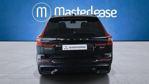VOLVO XC60 XC60 B4 D AWD Plus Dark aut
