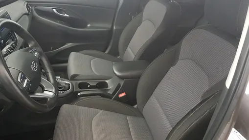 HYUNDAI i30 i30 1.0 T-GDI Classic + DCT
