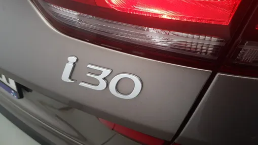 HYUNDAI i30 i30 1.0 T-GDI Classic + DCT