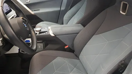 BMW iX iX xDrive40 76.6kWh