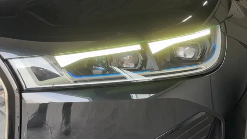 BMW iX iX xDrive40 76.6kWh