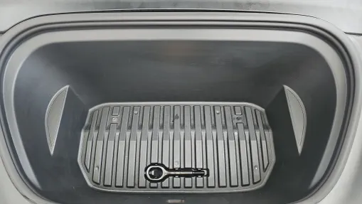 TESLA Model Y Y RWD