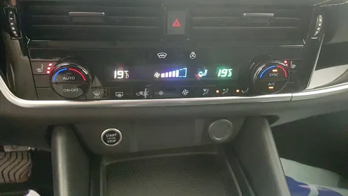 NISSAN Qashqai Qashqai 1.3 DIG-T mHEV N-Connecta Xtronic