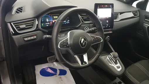RENAULT Captur Captur 1.6 E-TECH Full Hybrid 145 E-Tech Engineered