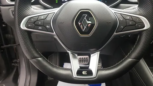 RENAULT Captur Captur 1.6 E-TECH Full Hybrid 145 E-Tech Engineered
