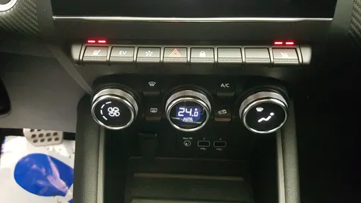RENAULT Captur Captur 1.6 E-TECH Full Hybrid 145 E-Tech Engineered
