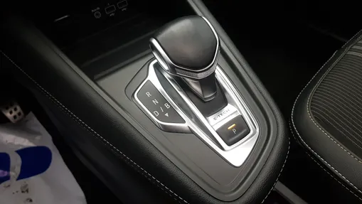 RENAULT Captur Captur 1.6 E-TECH Full Hybrid 145 E-Tech Engineered