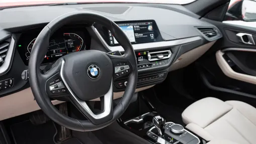 BMW Seria 2 220i xDrive Sport Line aut