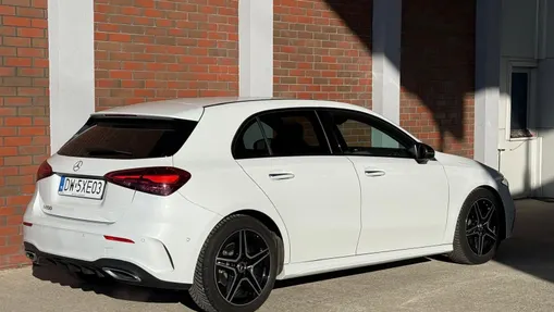 MERCEDES-BENZ A Klasa A 200 AMG Line 7G-DCT