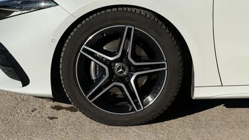 MERCEDES-BENZ A Klasa A 200 AMG Line 7G-DCT