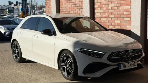 MERCEDES-BENZ A Klasa A 200 AMG Line 7G-DCT