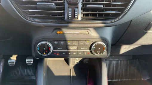 FORD Kuga Kuga 1.5 EcoBoost FWD Graphite Tech Edition