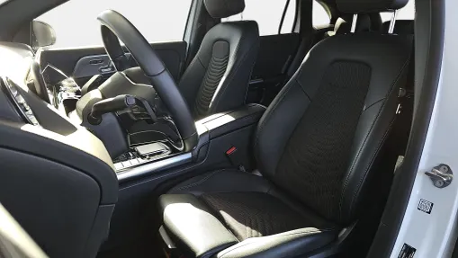 MERCEDES-BENZ EQA EQA 300 66.5kWh 4-Matic Progressive