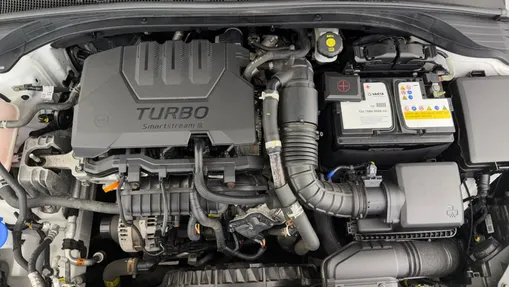 HYUNDAI i30 i30 1.0 T-GDI Smart