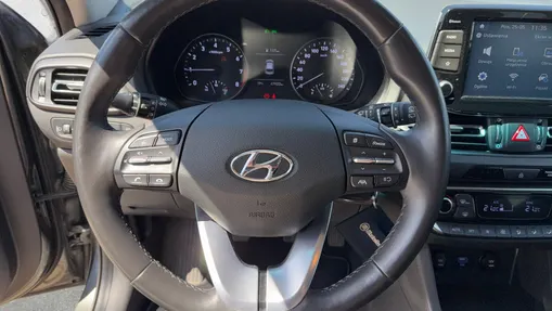 HYUNDAI i30 i30 1.0 T-GDI Smart