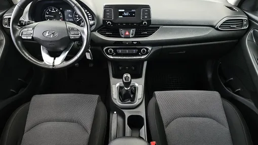 HYUNDAI i30 i30 1.0 T-GDI Modern