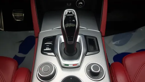ALFA ROMEO Stelvio Stelvio 2.0 Turbo Veloce Q4 aut