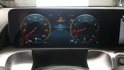 MERCEDES-BENZ GLB GLB 200 4-Matic AMG Line 8G-DCT