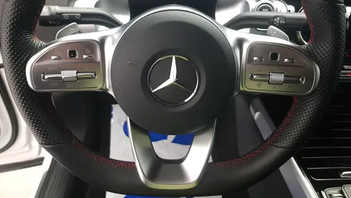 MERCEDES-BENZ GLB GLB 200 4-Matic AMG Line 8G-DCT