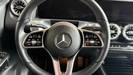 MERCEDES-BENZ EQB EQB 300 66.5kWh 4-Matic Progressive 7os.
