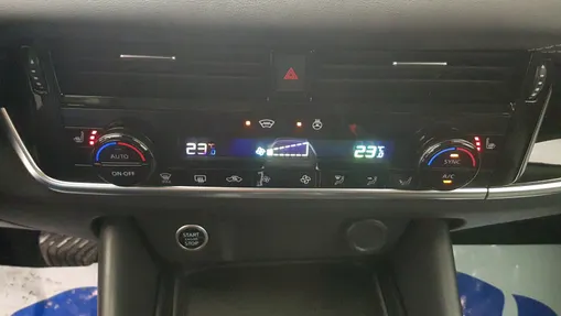 NISSAN Qashqai Qashqai 1.3 DIG-T mHEV N-Connecta Xtronic