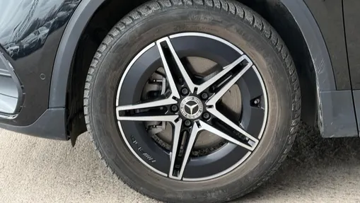 MERCEDES-BENZ EQA EQA 350 66.5kWh 4-Matic AMG Line