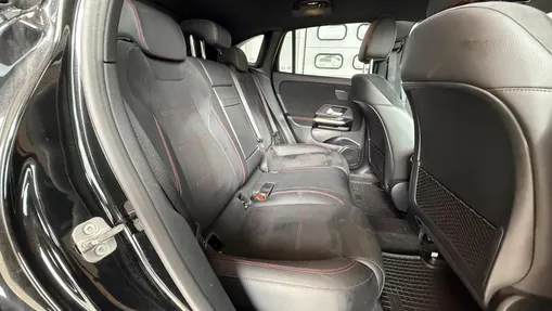 MERCEDES-BENZ EQA EQA 350 66.5kWh 4-Matic AMG Line