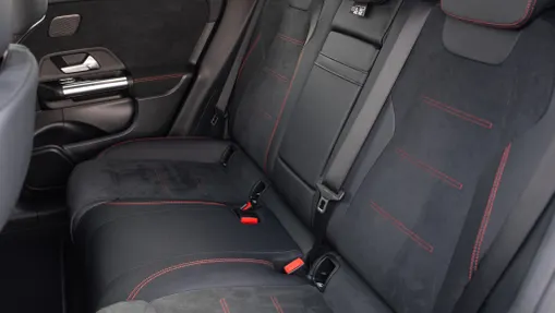 MERCEDES-BENZ EQA EQA 250 66.5kWh AMG Line