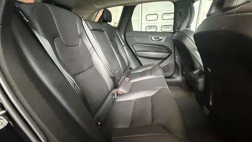 VOLVO XC60 XC60 B5 B AWD Plus Dark aut