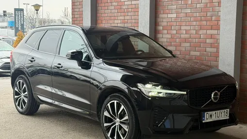 VOLVO XC60 XC60 B5 B AWD Plus Dark aut