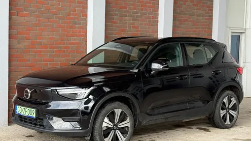 VOLVO XC40 XC40 73kWh P6 Recharge Plus aut