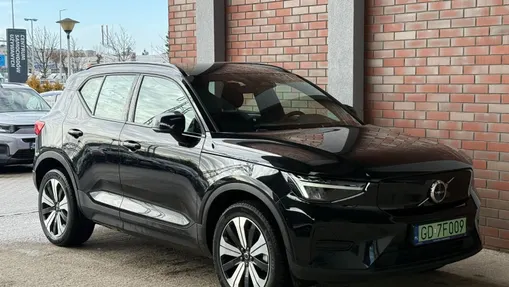 VOLVO XC40 XC40 73kWh P6 Recharge Plus aut