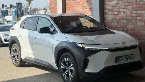 TOYOTA bZ4X bZ4X 71.4kWh Prestige