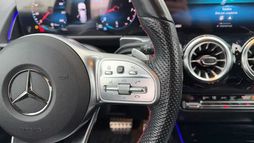MERCEDES-BENZ GLB GLB 250 4-Matic AMG Line 8G-DCT