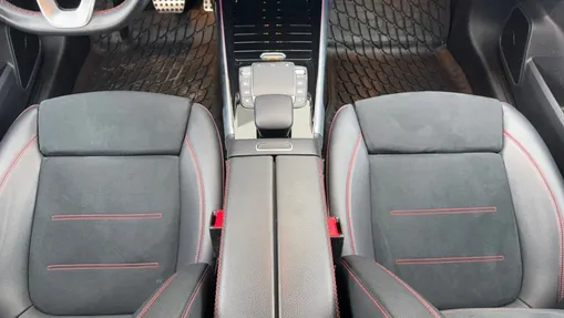 MERCEDES-BENZ GLB GLB 250 4-Matic AMG Line 8G-DCT