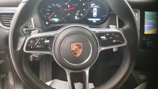 PORSCHE Macan Macan