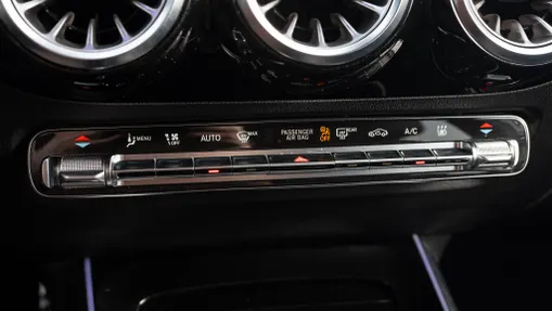 MERCEDES-BENZ EQA EQA 250 66.5kWh AMG Line