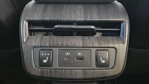 NISSAN Ariya Ariya 87kWh e-4orce Evolve +