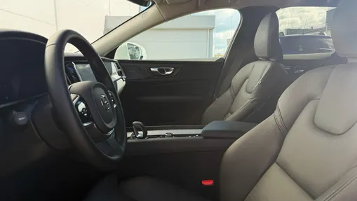 VOLVO V60 V60 CC Plus B5 B AWD aut