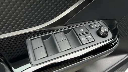 TOYOTA C-HR C-HR 2.0 Hybrid Style