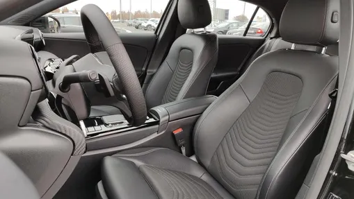 MERCEDES-BENZ A Klasa A 200 d Progressive 8G-DCT