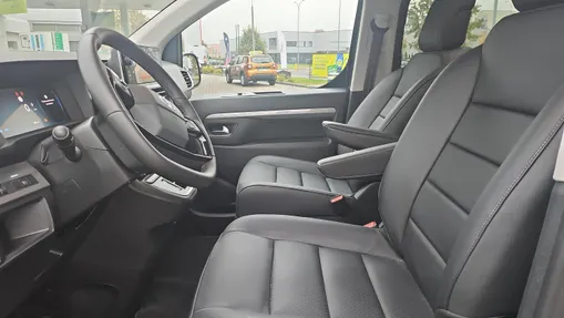 TOYOTA Proace Verso Proace Verso 2.0 D4-D Medium VIP aut